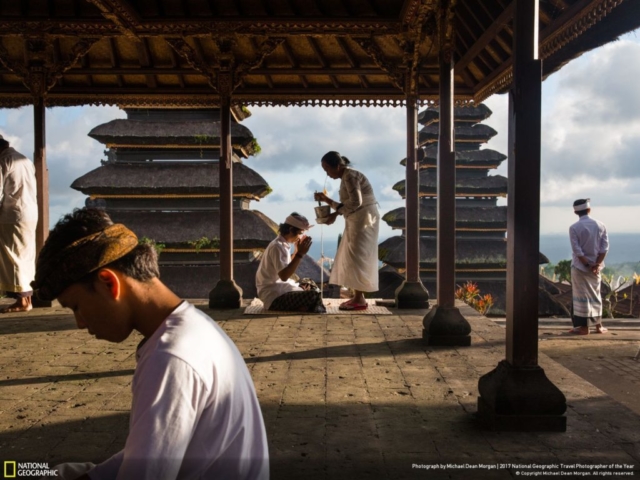 Blessings at Besakih, honorable, category people